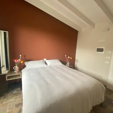 Fuoridicampo Blu בית חווה Roncovetro
